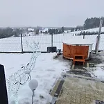 Sunset- Dom Zachod Slonca