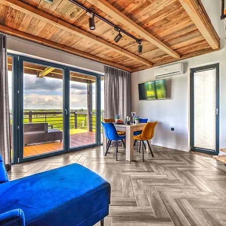 Sunset- Dom Zachod Slonca * Moldzie