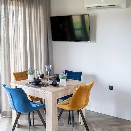 Sunset- Dom Zachod Slonca