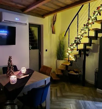 Sunset- Dom Zachod Slonca * Moldzie